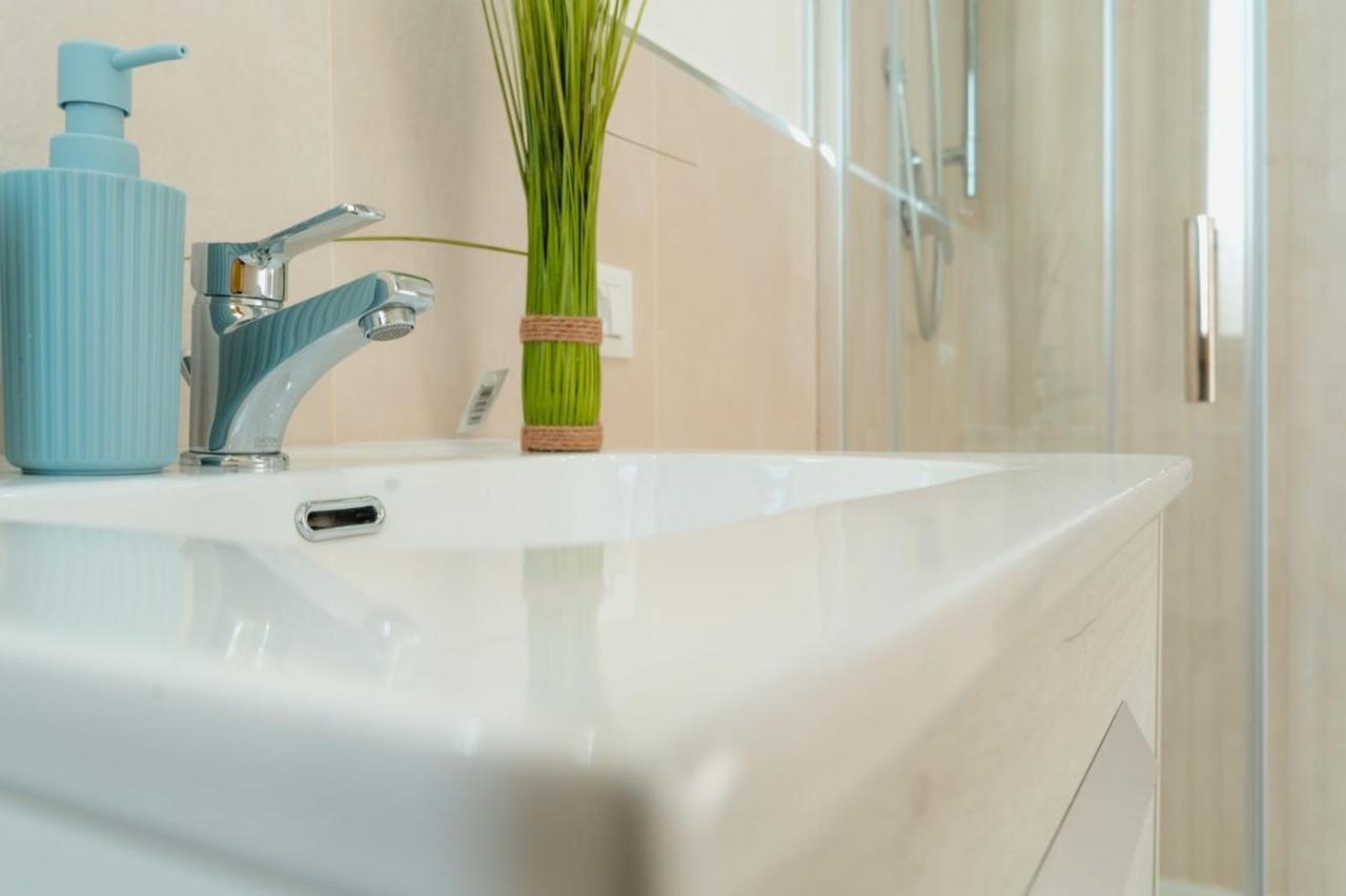 16Miglia Hotel Ла Калета Екстериор снимка